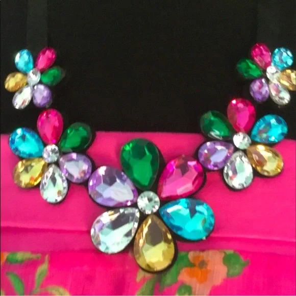 💖See New Listing💖  Multicolor Floral Rhinestone Bib Necklace Flower Crystal - Picture 2 of 9